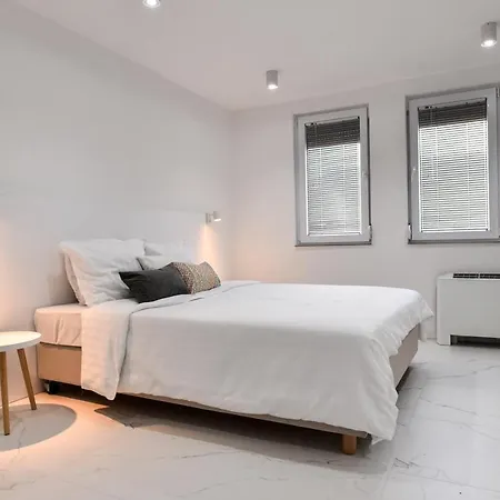The View Boutique - Old Town Apartment *